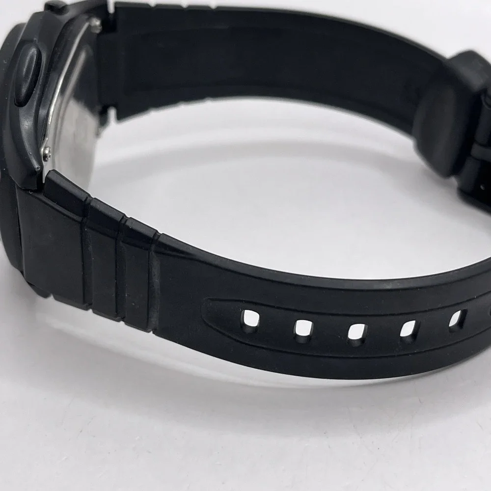 Casio F-200 Men's Black Resin Band Day‎ Date Indicator Watch 41MM- New Battery